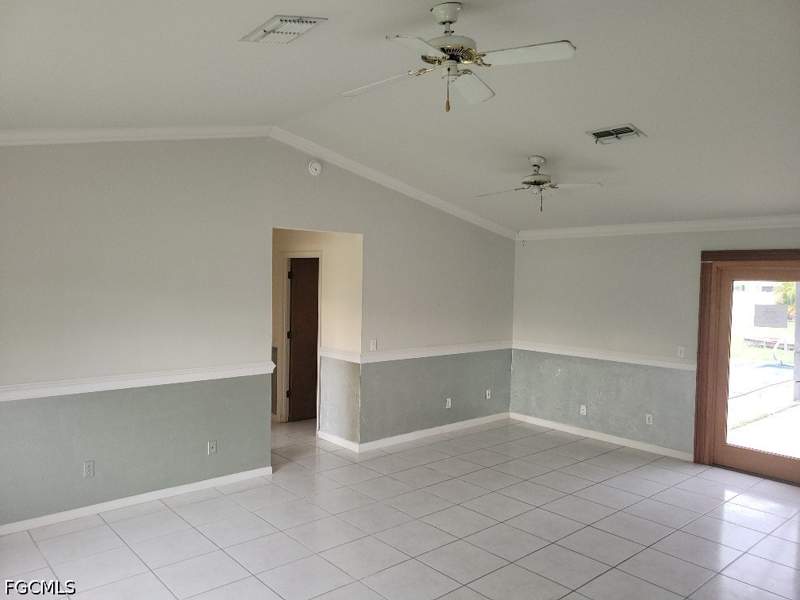 3 bedroom SingleFamilyResidence at 2617 SW 1st Pl, Cape Coral, Cape Coral — photo 2