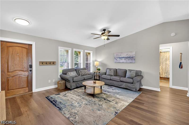 3 bedroom SingleFamilyResidence at 241 SW 43rd St, Cape Coral, Cape Coral — photo 4