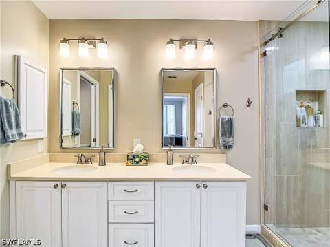 14261 Hickory Links Ct 1211, Fort Myers FL - photo 21 of 41
