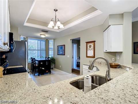 14261 Hickory Links Ct 1211, Fort Myers FL - photo 8 of 41