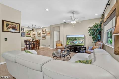 2545 Verdmont Ct, Cape Coral FL - photo 12 of 48