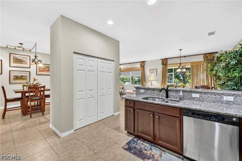 2545 Verdmont Ct, Cape Coral FL - photo 17 of 48