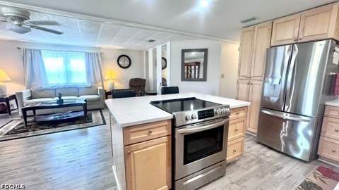 5526 Miles Standish Ln, North Fort Myers FL - photo 8 of 43