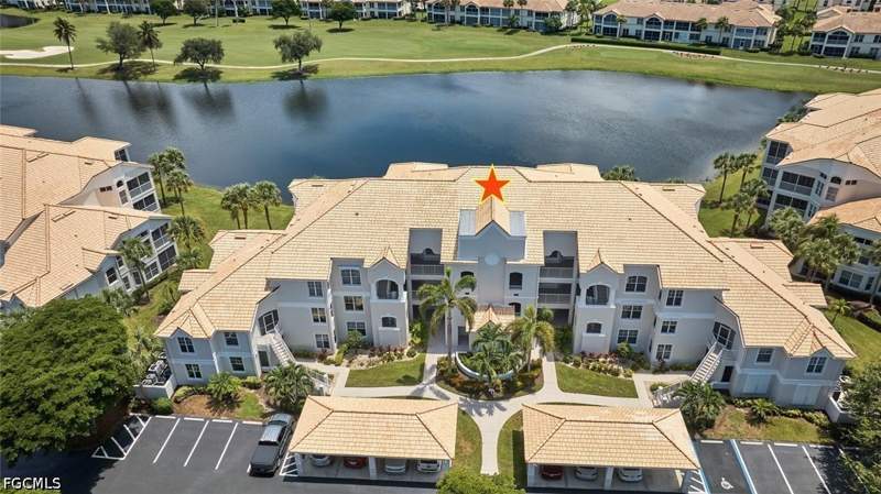3 bedroom Condominium at 16481 Millstone Cir 206, Waterford, Fort Myers — photo 2
