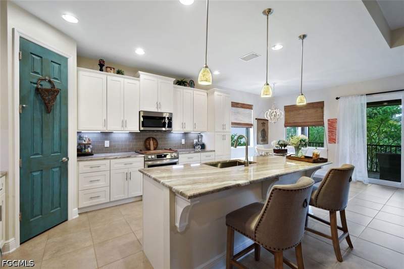3 bedroom SingleFamilyResidence at 8554 Banyan Bay Blvd, Banyan Bay, Fort Myers — photo 4