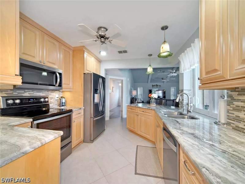 3 bedroom SingleFamilyResidence at 5321 SW 11th Ave, Cape Coral, Cape Coral — photo 5