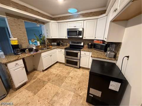 1398 Sunrise Dr, North Fort Myers FL - photo 14 of 42