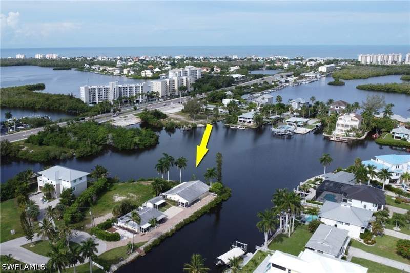 6 bedroom Duplex at 4860 Gary Rd, Ledford Shores, Bonita Springs — photo 2