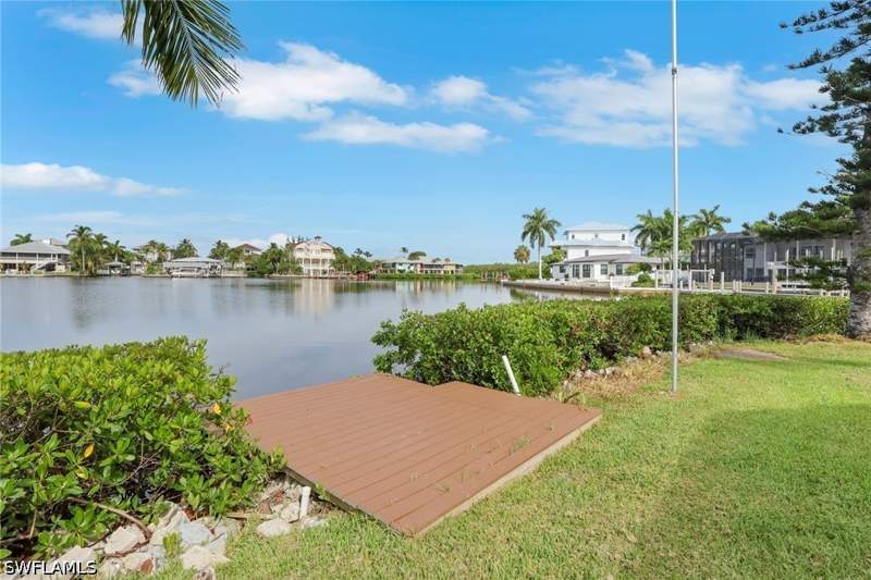 6 bedroom Duplex at 4860 Gary Rd, Ledford Shores, Bonita Springs — photo 4