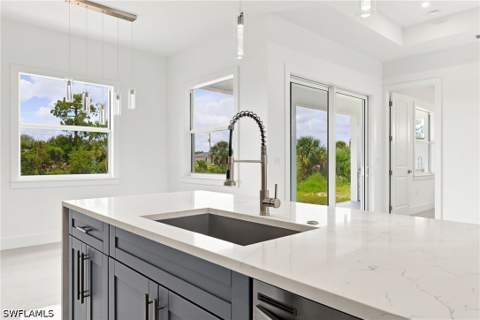 1120 NE 32nd Ln, Cape Coral FL - photo 15 of 44