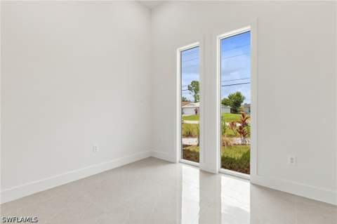 1120 NE 32nd Ln, Cape Coral FL - photo 18 of 44