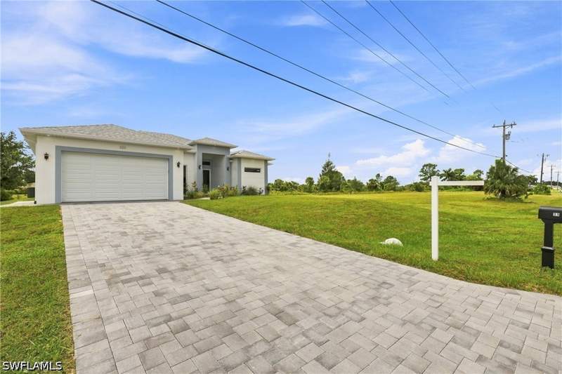 3 bedroom SingleFamilyResidence at 1120 NE 32nd Ln, Cape Coral, Cape Coral — photo 3