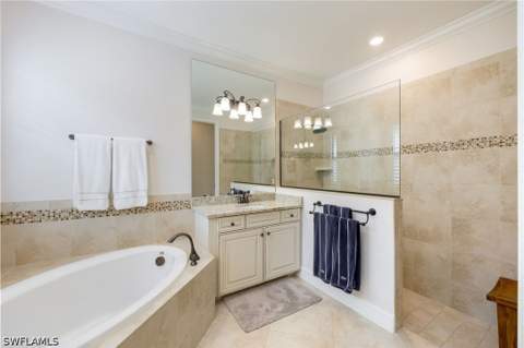 28062 Edenderry Ct, Bonita Springs FL - photo 18 of 40