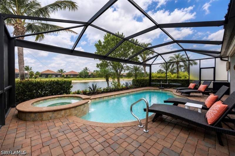 2 bedroom SingleFamilyResidence at 28062 Edenderry Ct, Bonita National Golf And Country Club, Bonita Springs — photo 3