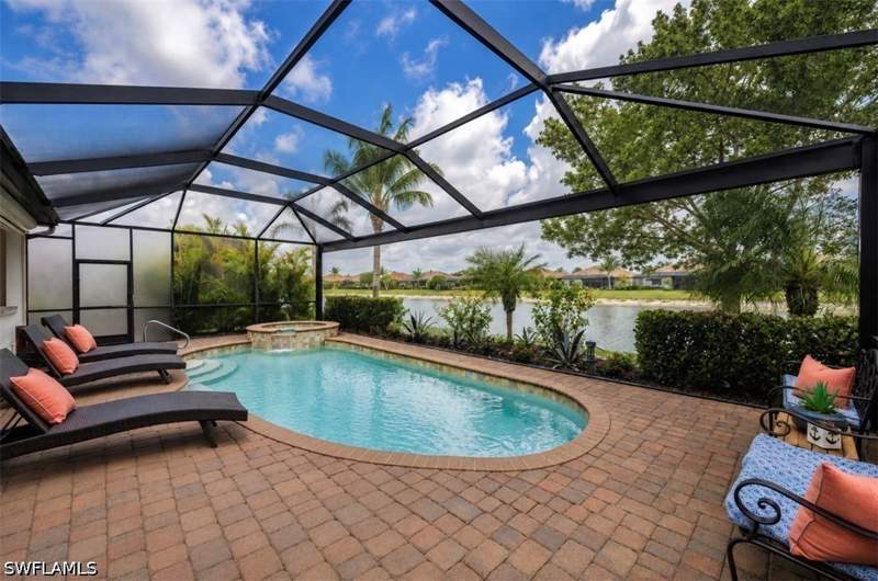 2 bedroom SingleFamilyResidence at 28062 Edenderry Ct, Bonita National Golf And Country Club, Bonita Springs — photo 4