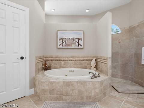 6591 Sable Ridge Ln, Naples FL - photo 21 of 50