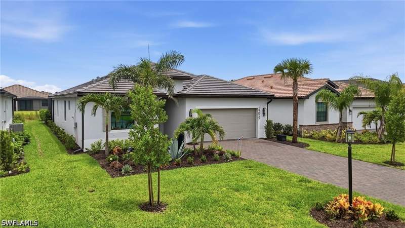 3 bedroom SingleFamilyResidence at 19057 Hinkley Dr, Verdana Village, Estero — photo 4