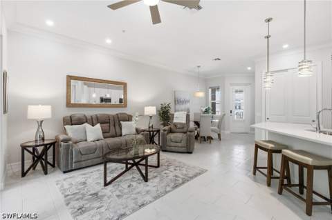 238 Indies Dr E 201, Naples FL - photo 7 of 31