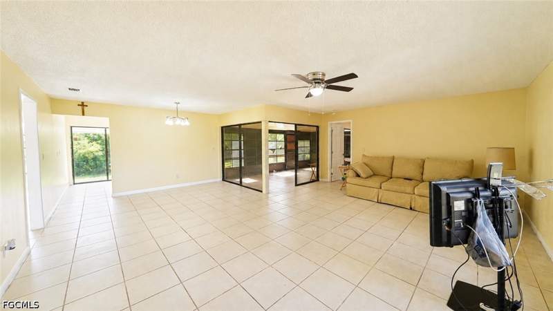 2 bedroom SingleFamilyResidence at 1807 SW 2nd Ave, Cape Coral, Cape Coral — photo 2
