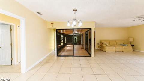 1807 SW 2nd Ave, Cape Coral FL - photo 8 of 38