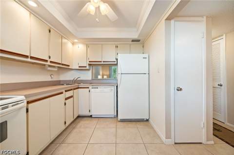 5959 Winkler Rd 218, Fort Myers FL - photo 11 of 42