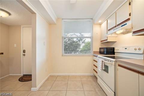 5959 Winkler Rd 218, Fort Myers FL - photo 8 of 42