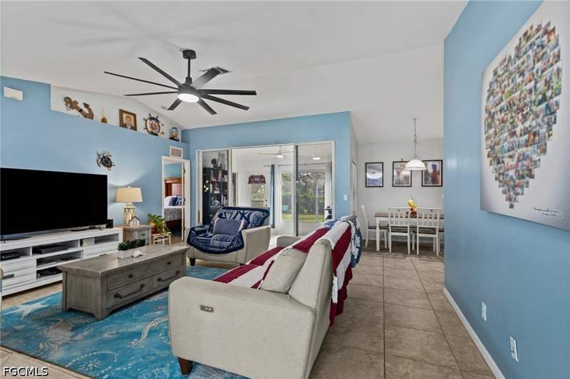 3 bedroom SingleFamilyResidence at 1208 NW 15th Pl, Cape Coral, Cape Coral — photo 4