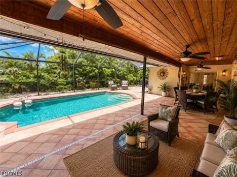 922 SE 1st Pl, Cape Coral FL - photo 10 of 21