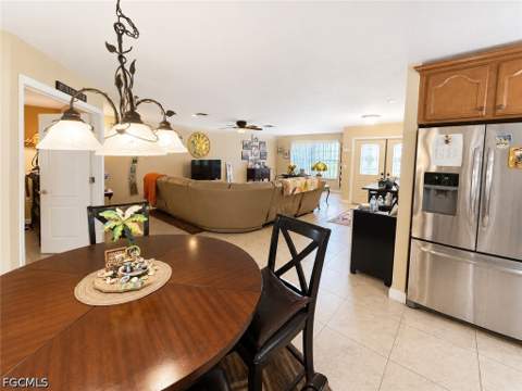 922 SE 1st Pl, Cape Coral FL - photo 12 of 21