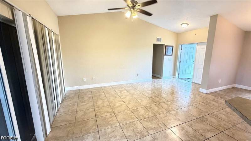 3 bedroom SingleFamilyResidence at 2804 11th St SW, Lehigh Acres, Lehigh Acres — photo 2