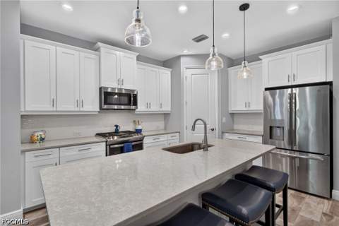 2183 Marquesa Cir, Naples FL - photo 10 of 46