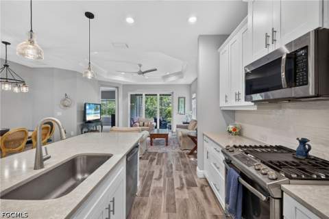 2183 Marquesa Cir, Naples FL - photo 12 of 46