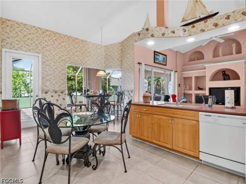 2305 Kismet Pkwy W, Cape Coral FL - photo 13 of 50