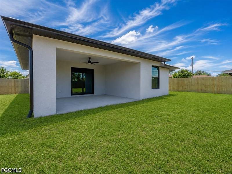 4 bedroom SingleFamilyResidence at 4531 San Antonio Ln, El Dorado Acres, Bonita Springs — photo 4