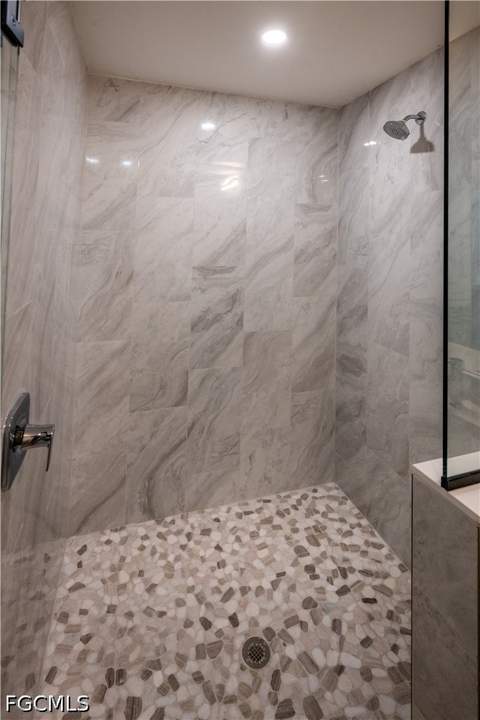 4531 San Antonio Ln, Bonita Springs FL - photo 8 of 17