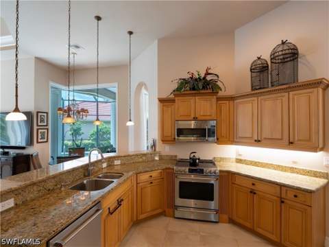 7937 Tiger Lily Dr, Naples FL - photo 12 of 34