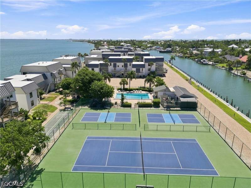 2 bedroom Condominium at 760 Sextant Dr 722, Mariner Pointe Condo, Sanibel — photo 5