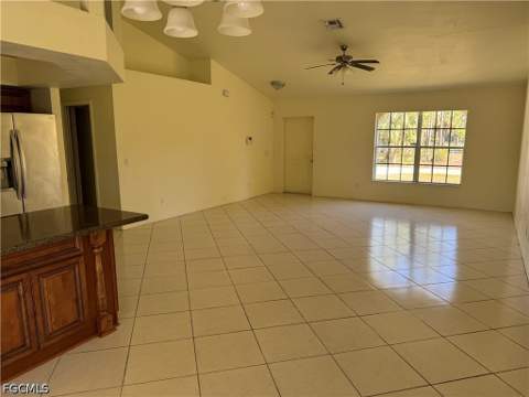 934 Garnet Ave, Lehigh Acres FL - photo 7 of 12
