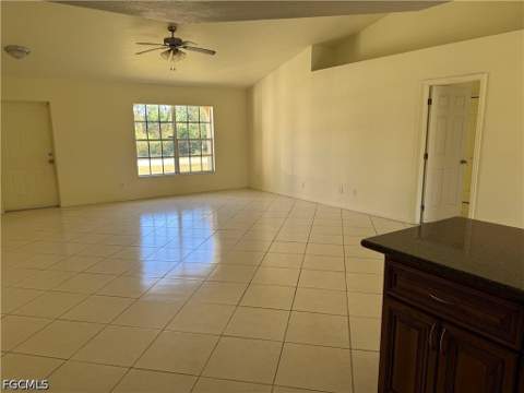 934 Garnet Ave, Lehigh Acres FL - photo 8 of 12