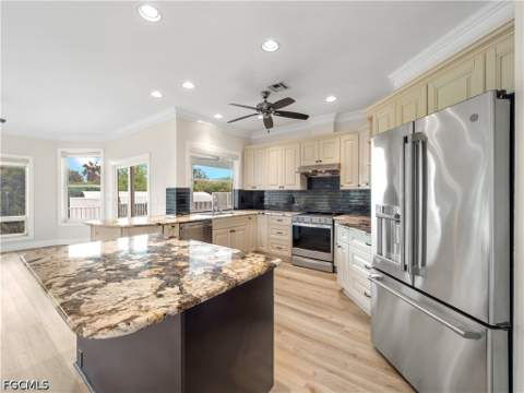 5539 Natoma Dr, Fort Myers FL - photo 9 of 50