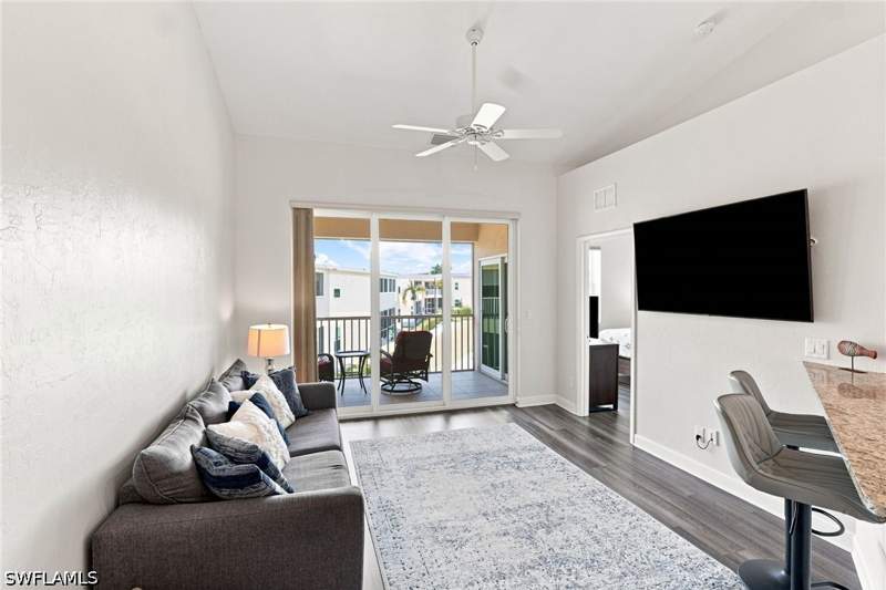3 bedroom Condominium at 1067 Hartley Ave 704, Palm Paradise, Marco Island — photo 2