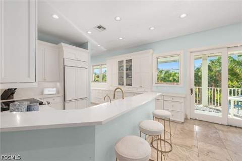660 Anchor Dr, Sanibel FL - photo 11 of 50