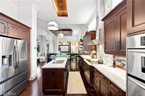 9154 Torrefino Ct, Naples FL - photo 15 of 40