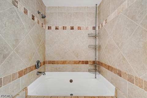 580 16th St SE, Naples FL - photo 8 of 49