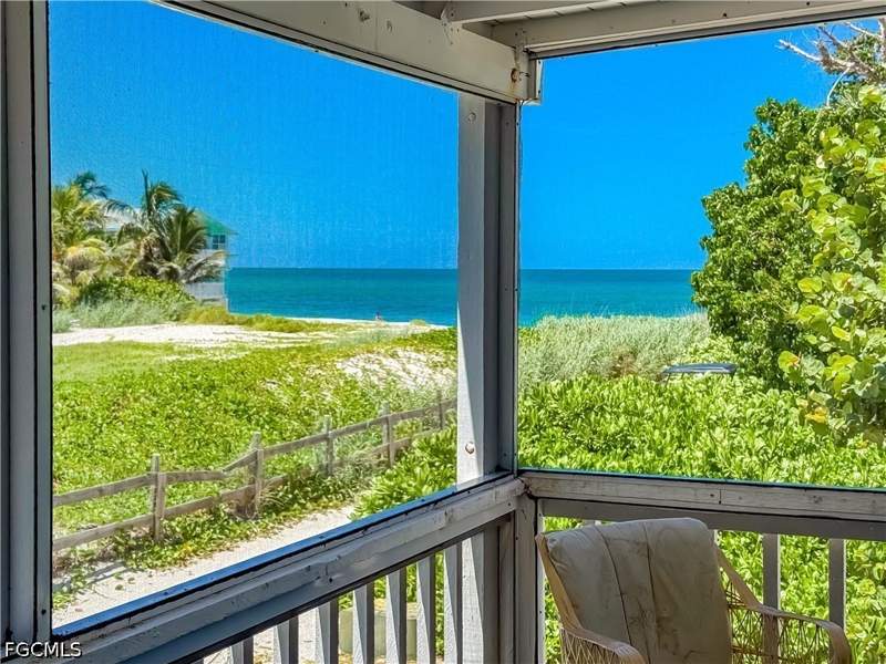 2 bedroom SingleFamilyResidence at 210 Nighthawk Dr, North Captiva Sands, Upper Captiva — photo 2