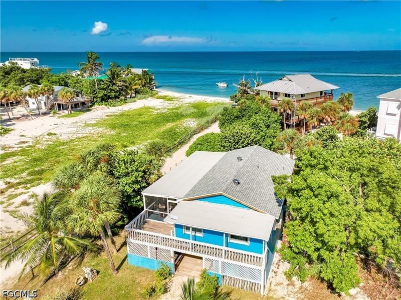 2 bedroom SingleFamilyResidence at 210 Nighthawk Dr, North Captiva Sands, Upper Captiva — photo 4