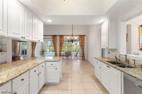 7709 Sicilia Ct, Naples FL - photo 16 of 47