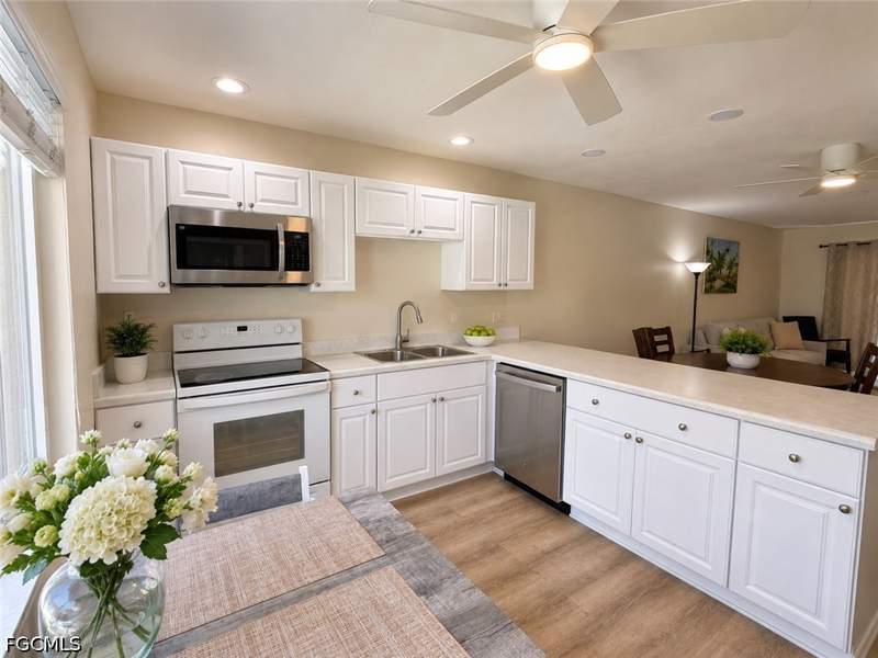 1 bedroom Attached at 5736 Bass Cir, Hidden Harbour One Condo, Fort Myers — photo 3