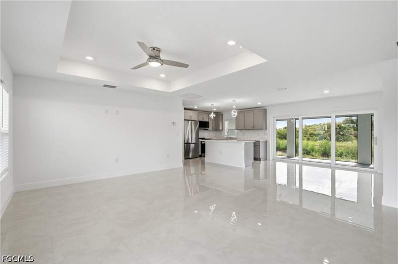 3 bedroom SingleFamilyResidence at 645 Whitmore Loop, Lehigh Acres, Lehigh Acres — photo 4