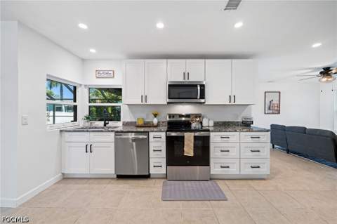 6060 Macbeth Ln, Fort Myers FL - photo 11 of 42